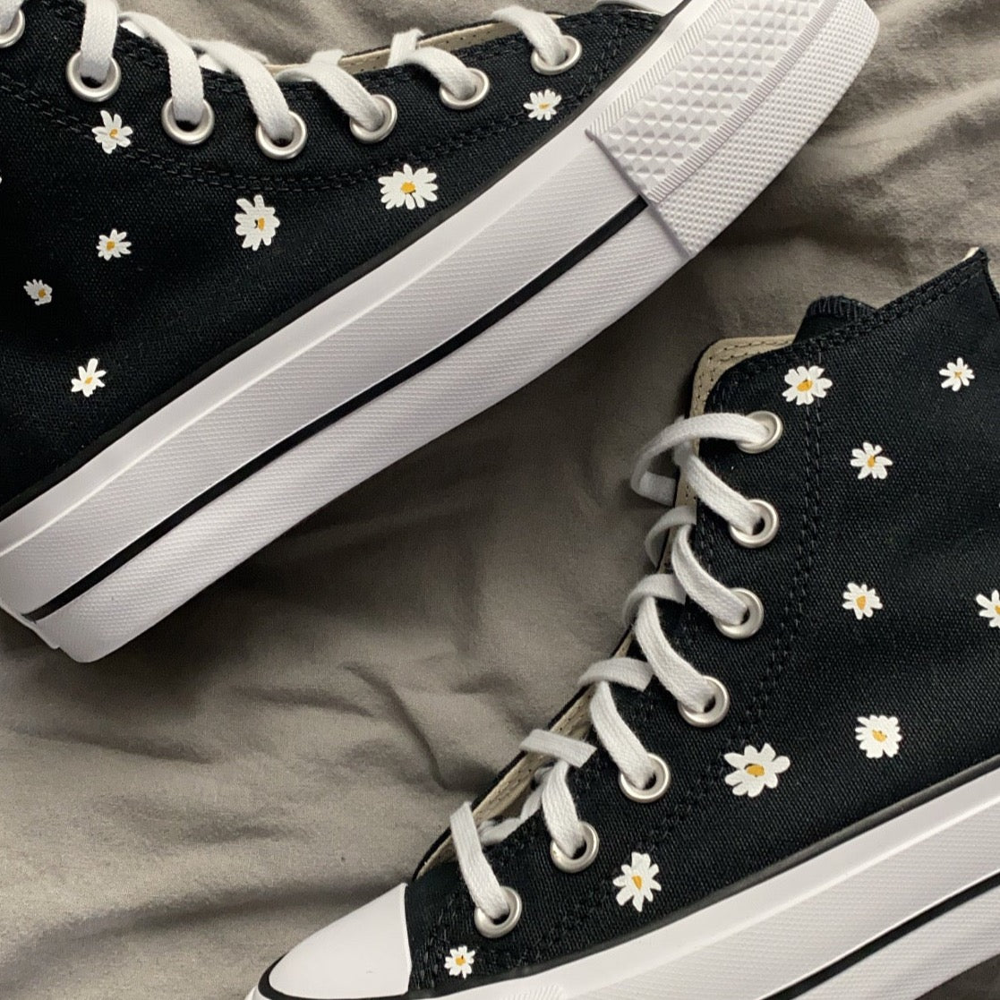 DAISY DESIGN CONVERSE ALL STAR PLATFORM - NOVEL Aaron Schröer-High Quality Custom Sneaker