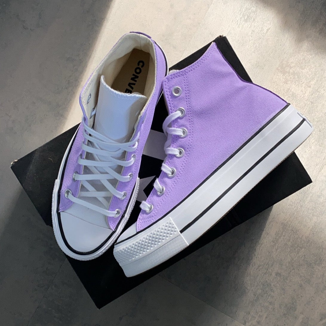 PURPLE PASTEL CONVERSE ALL STAR PLATFORM (with motive) - NOVEL Aaron Schröer-High Quality Custom Sneaker