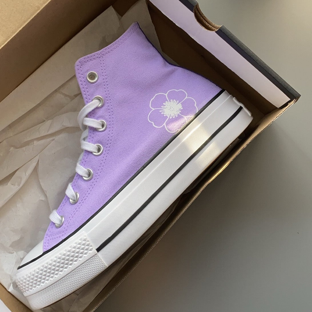 PURPLE PASTEL CONVERSE ALL STAR PLATFORM (with motive) - NOVEL Aaron Schröer-High Quality Custom Sneaker